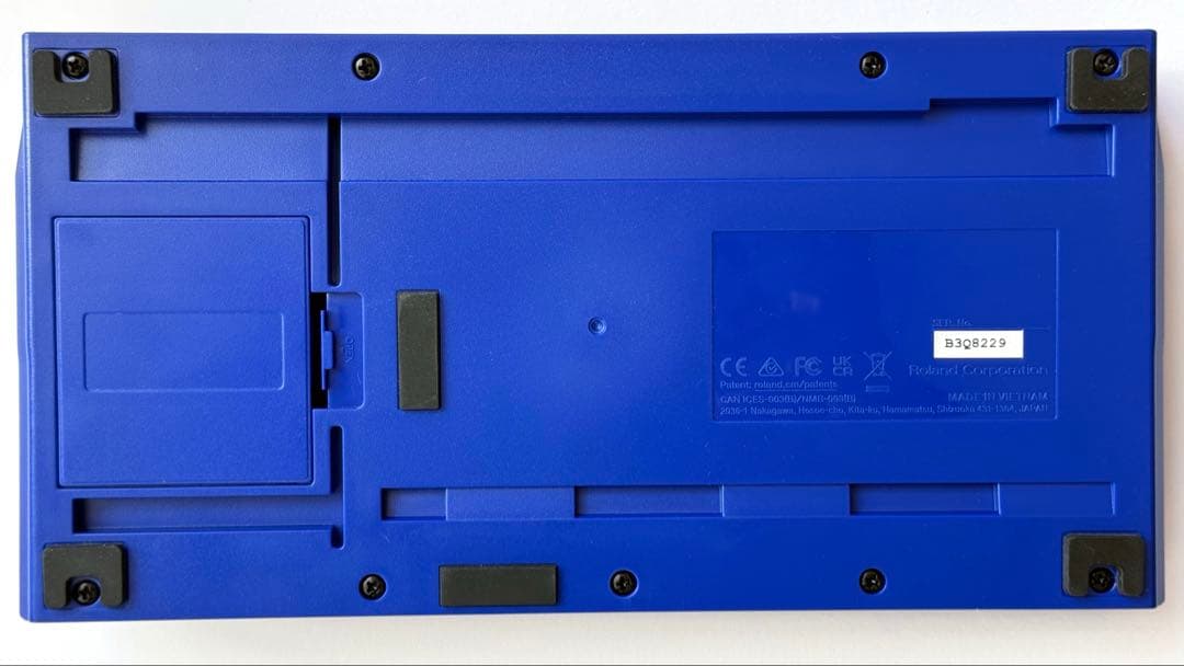 【未使用に近い】 【付属品完備】 BOSS GT-1 / マルチエフェクター