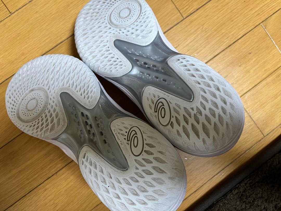 美品✨asics GLIDE NOVA 23.5 グライドノヴァff4