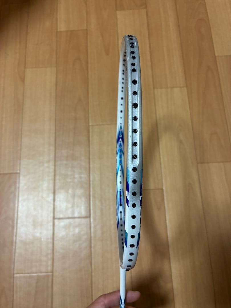 ヨネックスバドミントンラケット　NANORAY 450 LIGHT 4U6