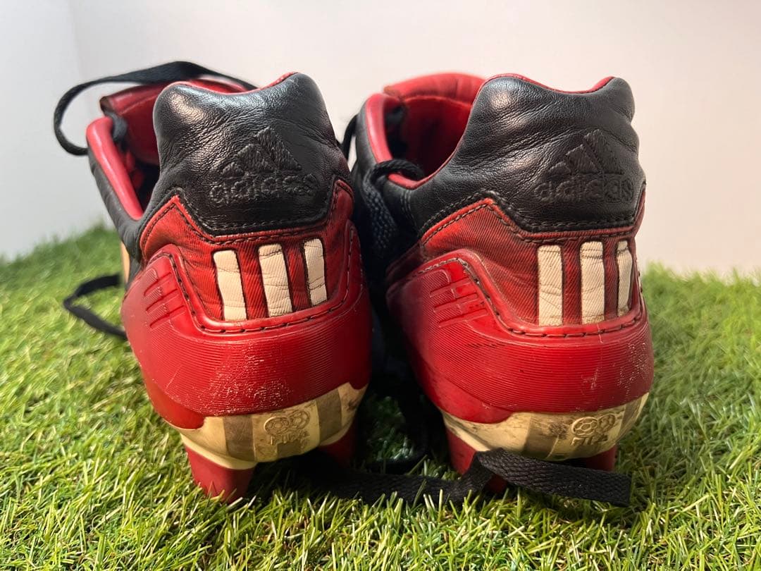 adidas アディダス　プレデターマニア　スパイク