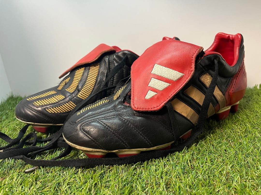 adidas アディダス　プレデターマニア　スパイク