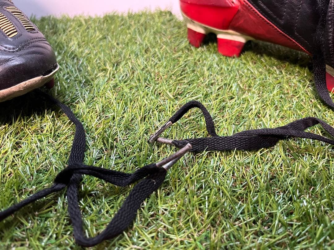 adidas アディダス　プレデターマニア　スパイク