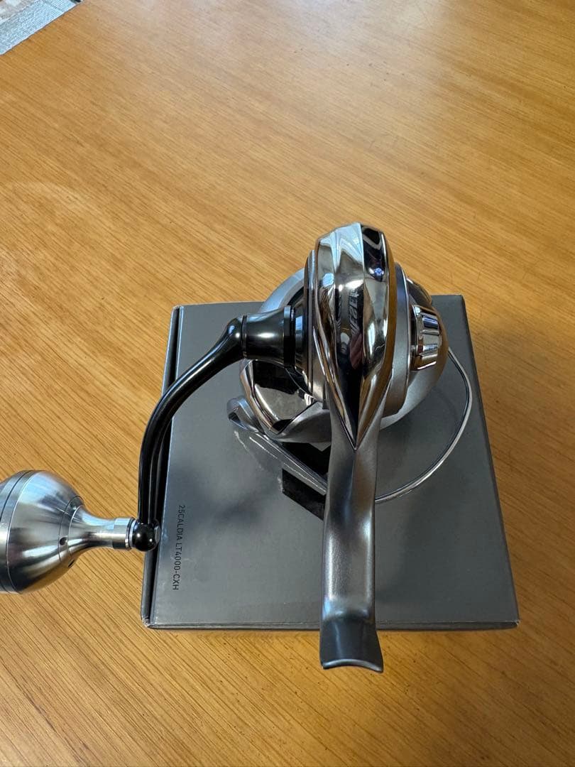 DAIWA 25CALDIA LT4000-CXH スピニングリール