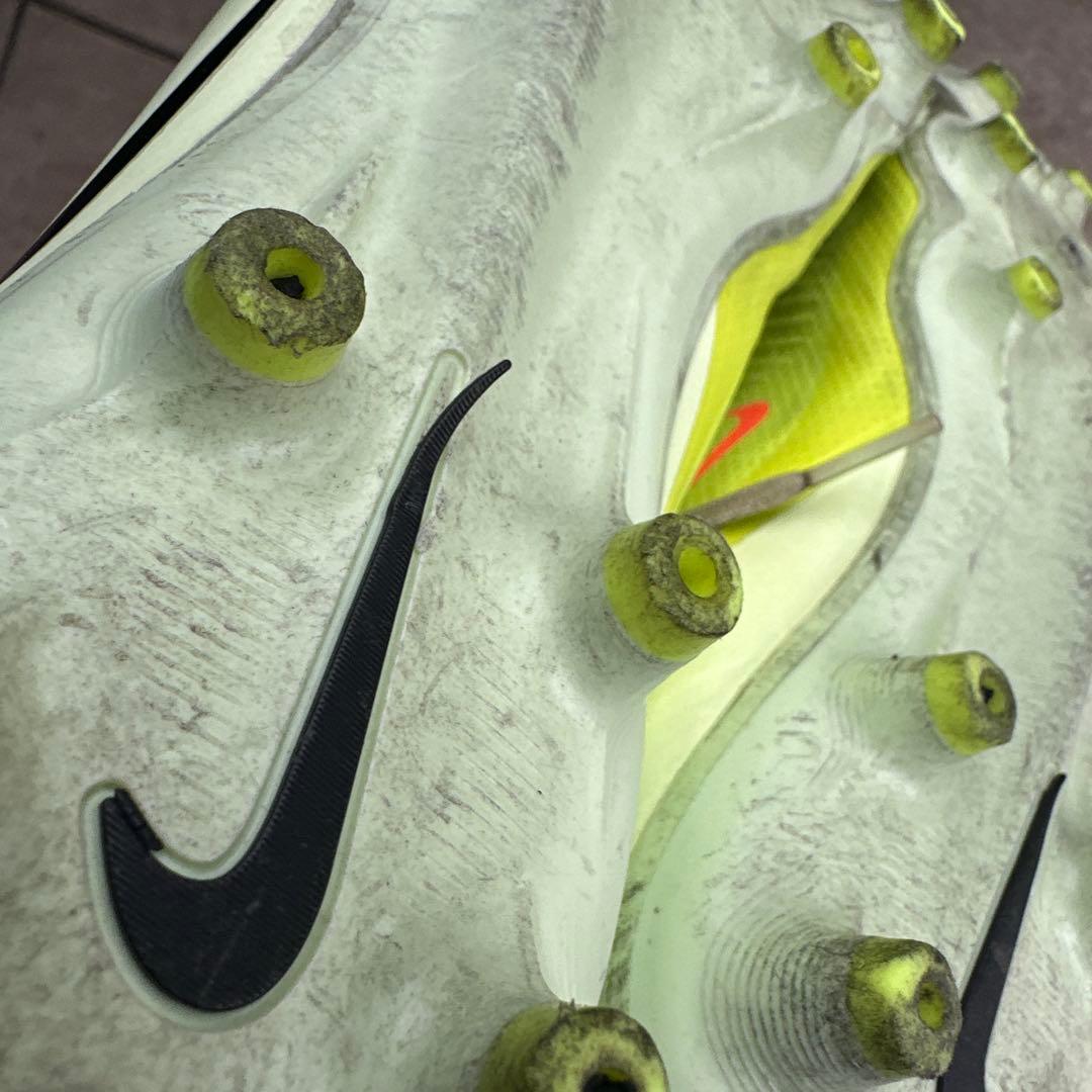Nike ファントム　6 LOW エリート　AG