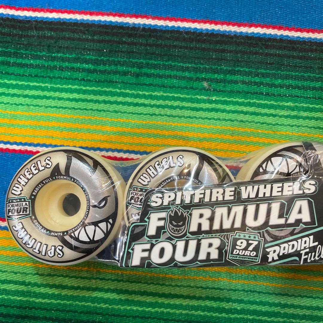 スケートボード SPITFIRE FORMULA FOUR 97 DURO 56mm