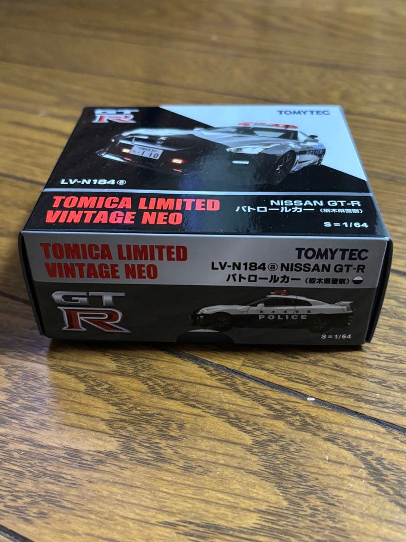 トミカリミテッド　ビンテージネオ　GT-R パトロールカー