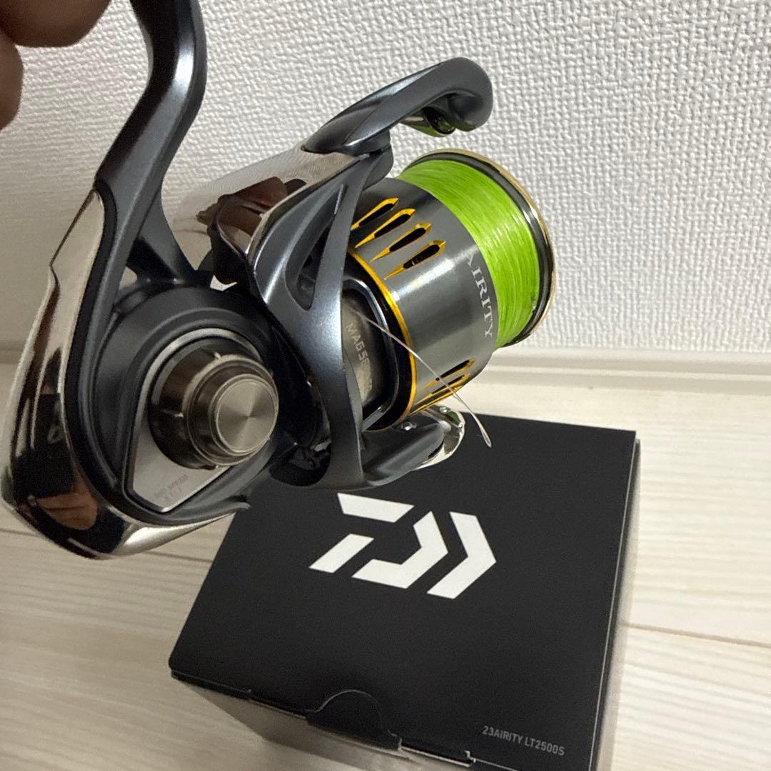 極美品ダイワ23AIRITY LT2500S 23エアリティLT2500S