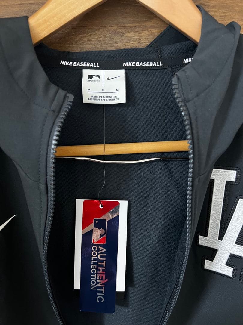 Nike ドジャース ブラックジャケット Mサイズ 選手支給品モデル 新品タグ付
