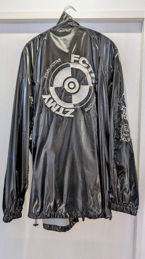 ずっと真夜中でいいのに。FCTR Glossy Black Jacket