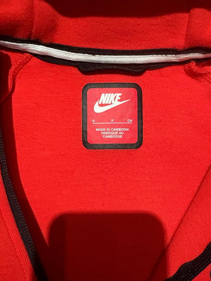 NIKE テックフリース　赤黒　S 正規品　希少品