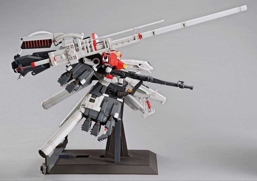 ＭＧ 1/100 ＰＬＡＮ３０３Ｅ ディープストライカー