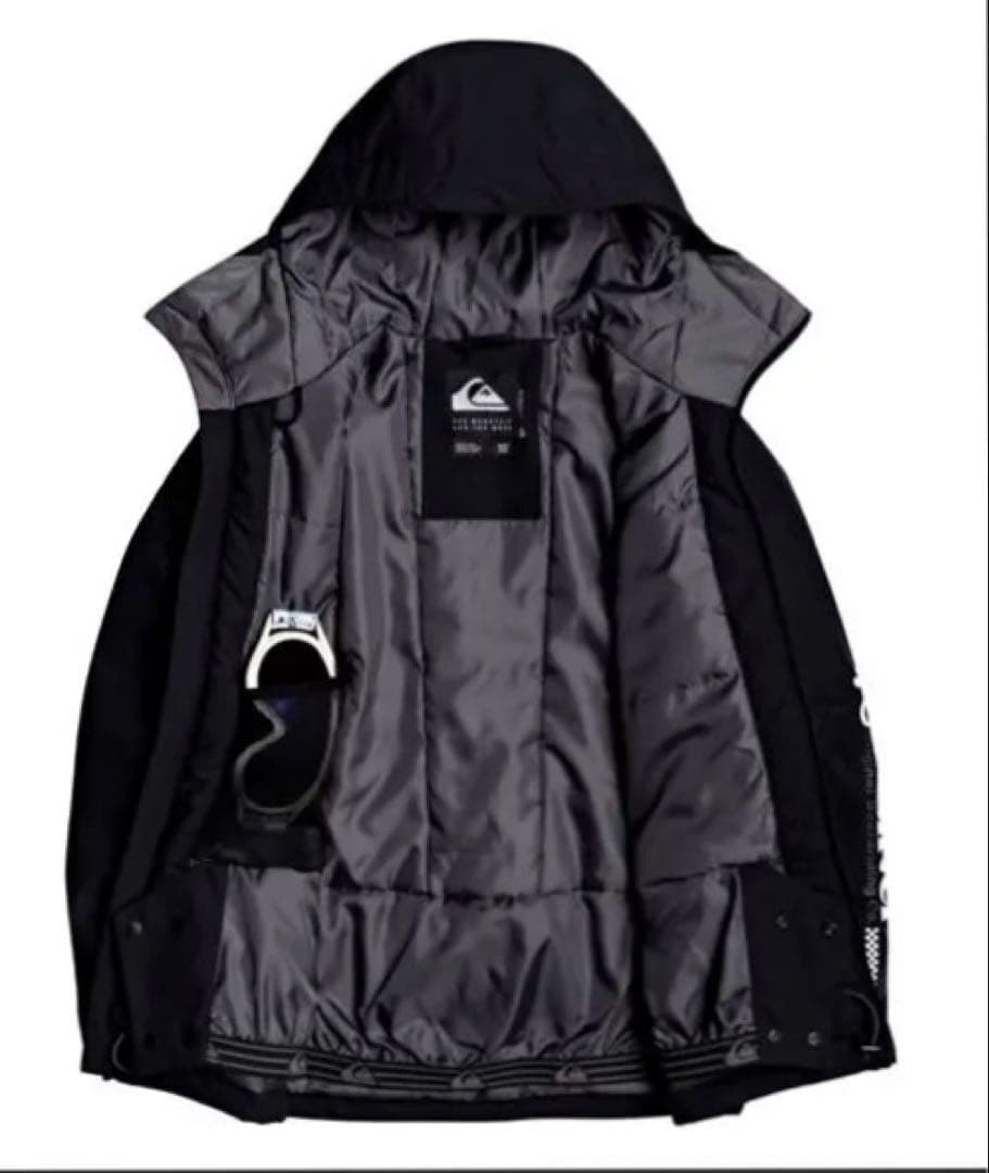 未使用保管品Quiksilver 子ども用スノーボードウェア　上下セット　12歳