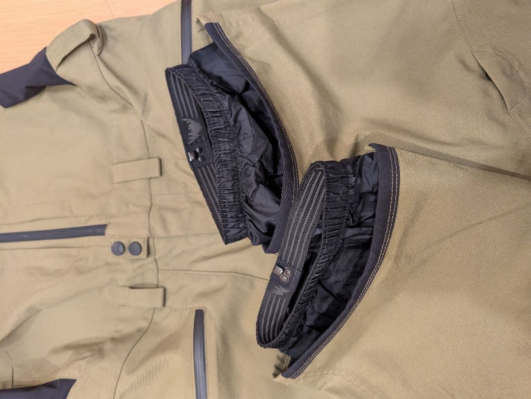 BURTON ビブパンツ LIVINGLINING スノーボードウェア Mサイズ