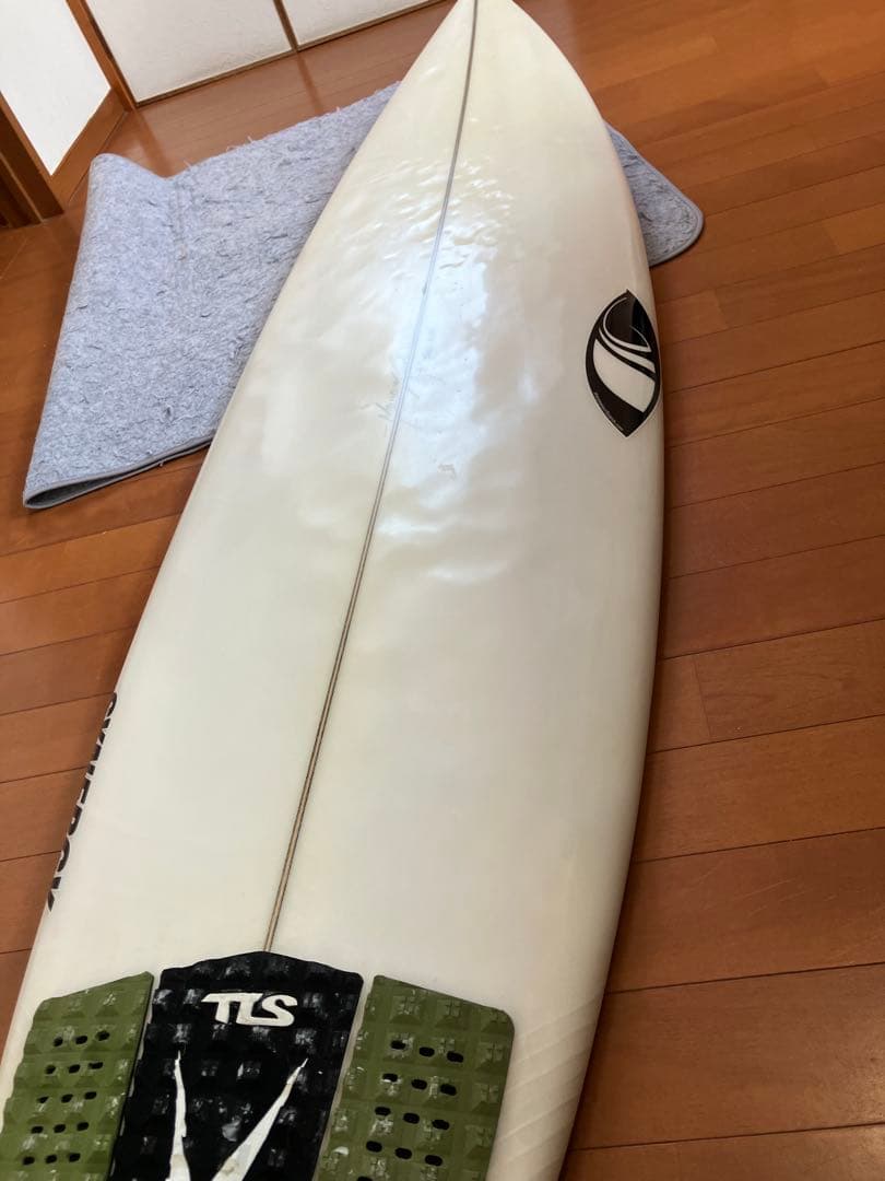sharpeye SYNERGY　5'9 23.8L 渡邉壱孔使用　湘南手渡