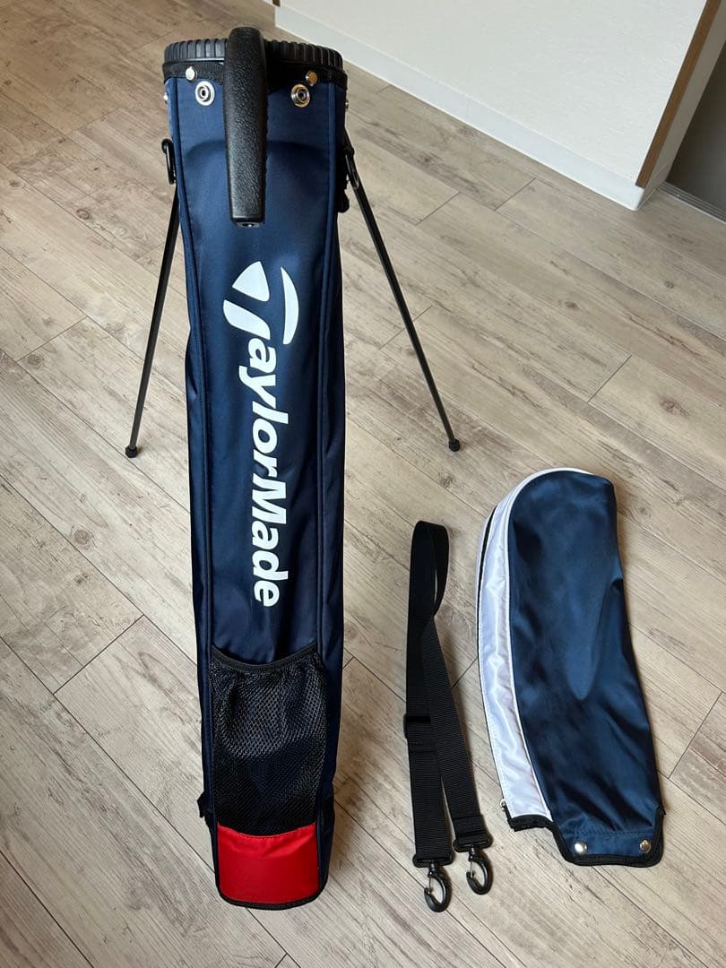 TaylorMade TM24トゥルーライトセルフスタンド