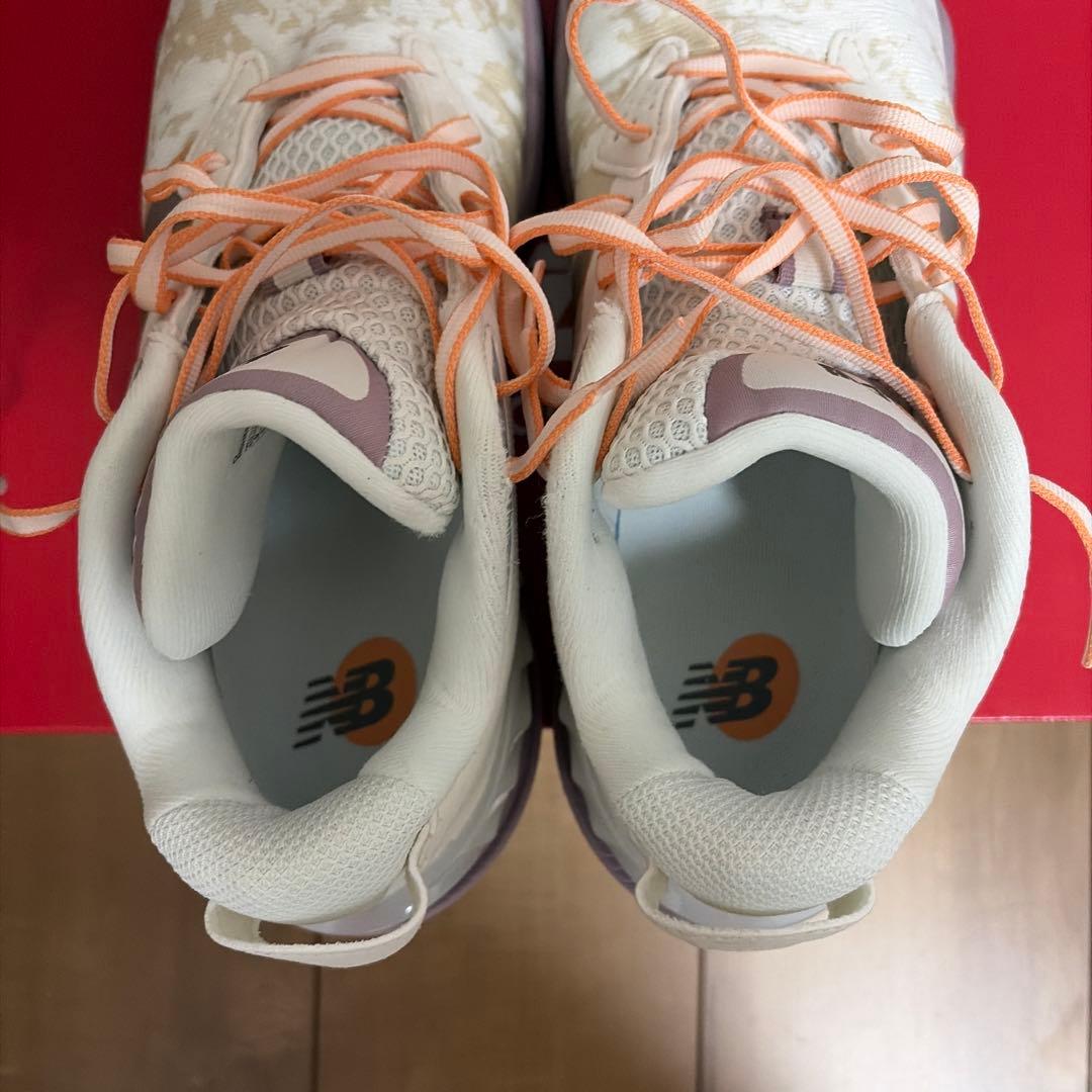 本日までNew Balance FuelCell HESI LOW v2バッシュ
