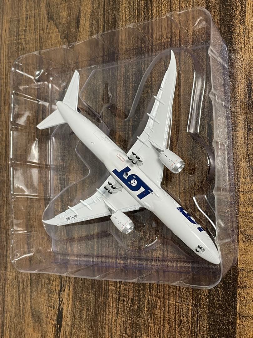 Jcwings 1/400 LOTポーランド航空787-9フラップダウン