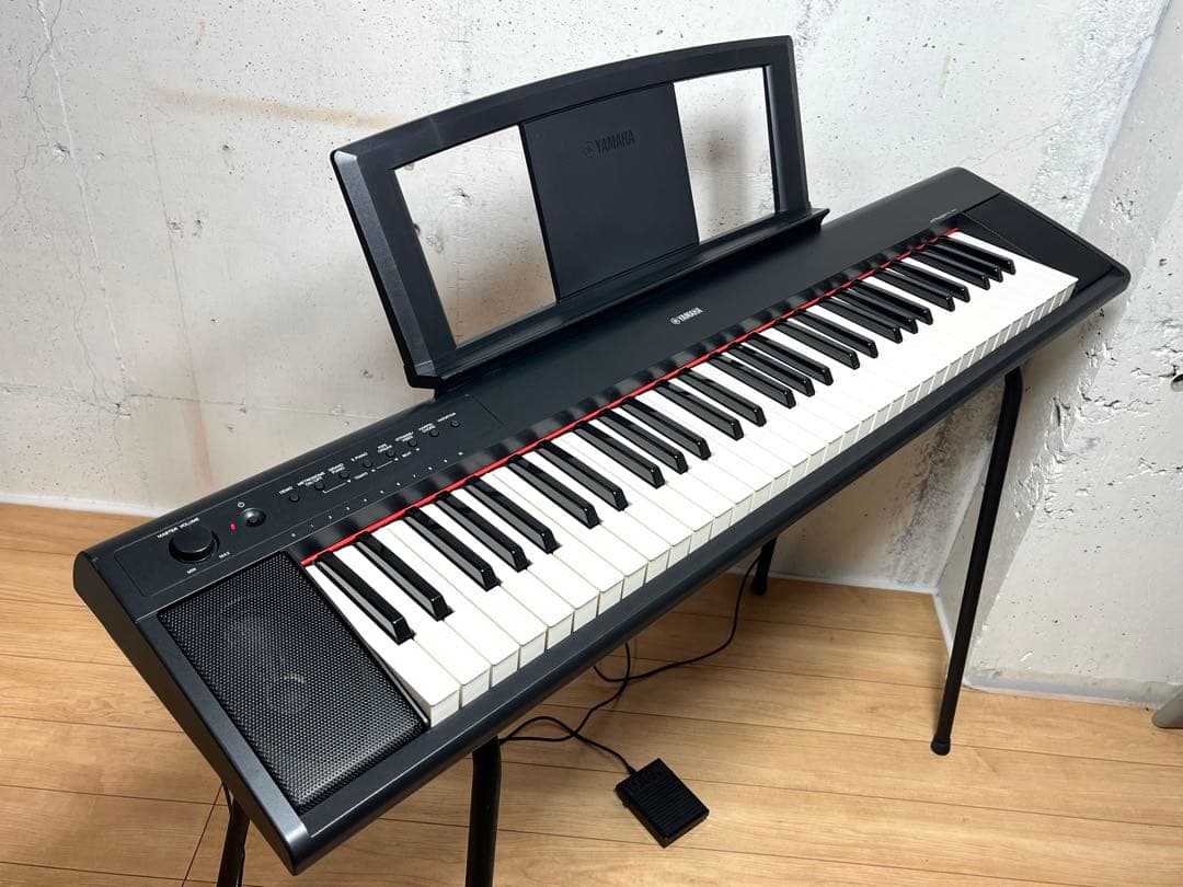 ヤマハ 電子キーボード 61鍵盤 piaggero NP-11 / ブラック