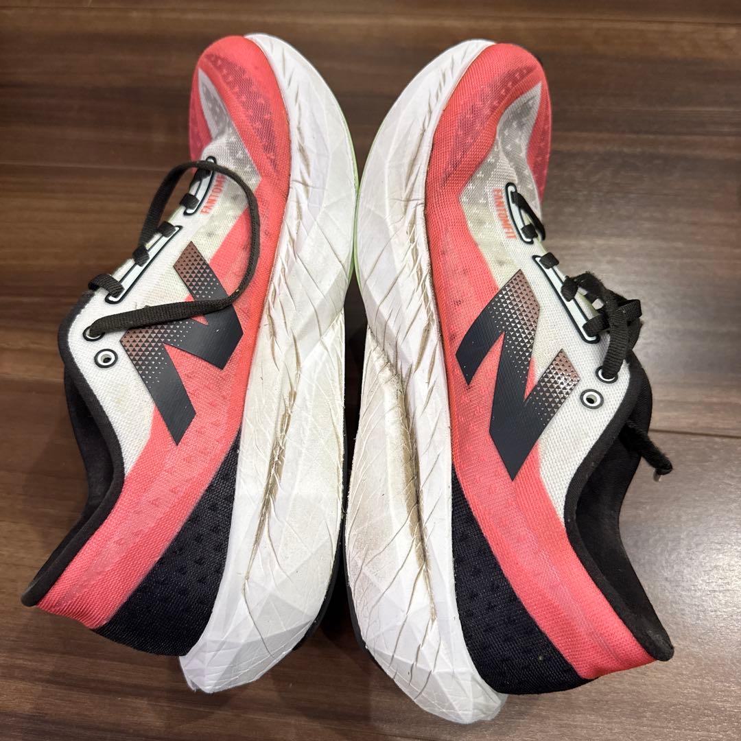 New Balance FuelCell Rebel v4 ヒューエルセルレベル