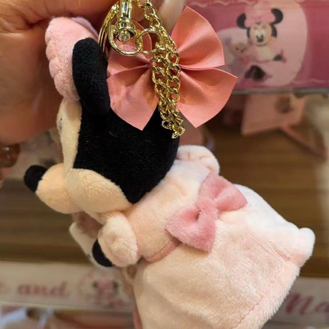 新作⭕️香港ディズニー　ミニーマウスとシェリーメイ　ぬいぐるみキーホルダー