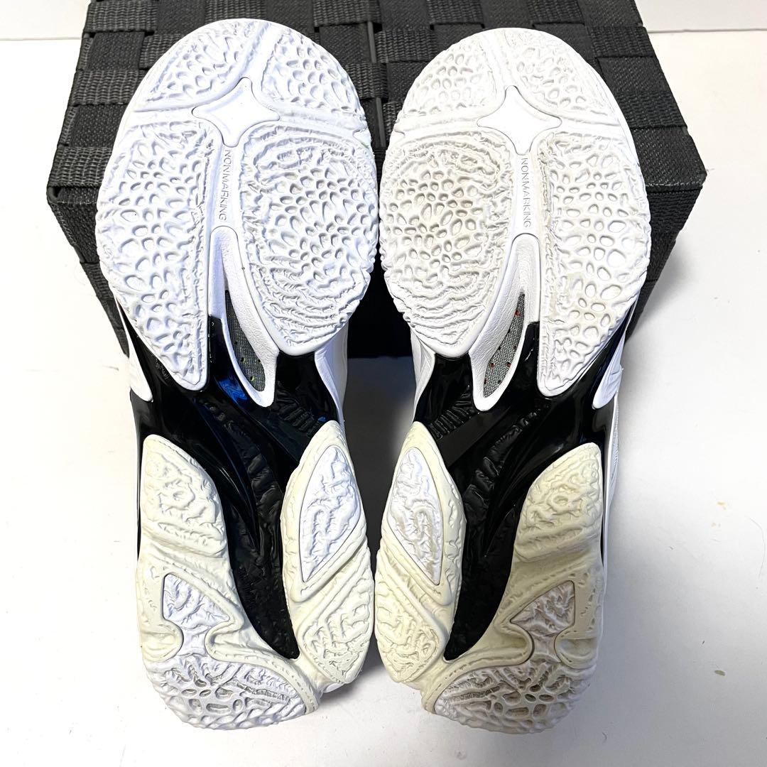 MIZUNO◾️ミズノ◾️バレーボールシューズ ◾️ウエーブライトニングZ8◾️23.5
