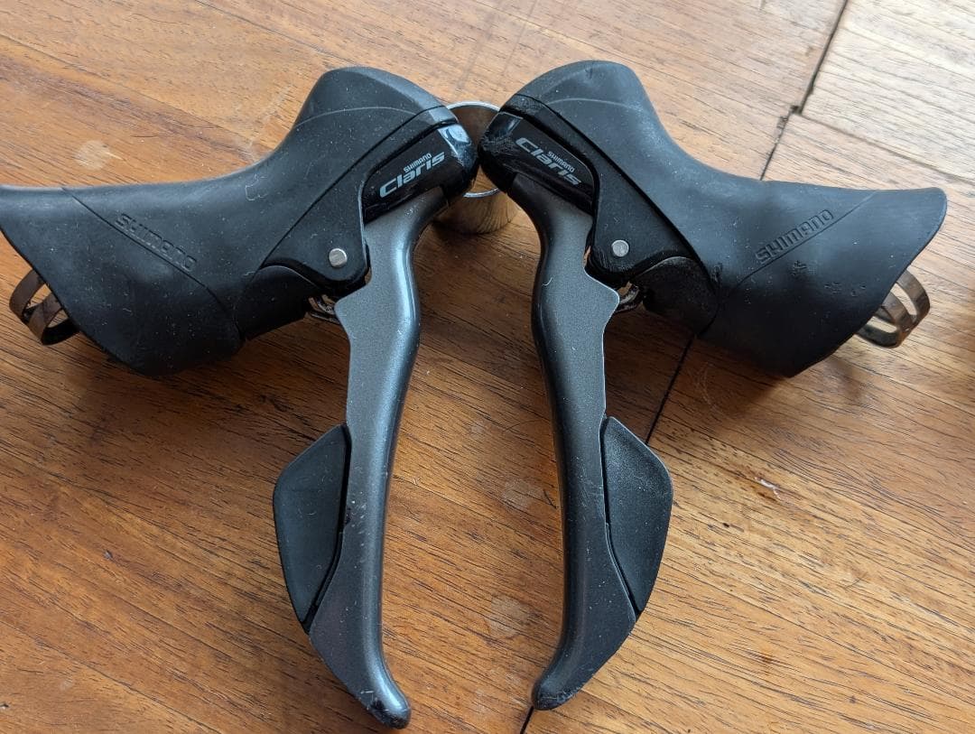 shimano CLARIS 8速
