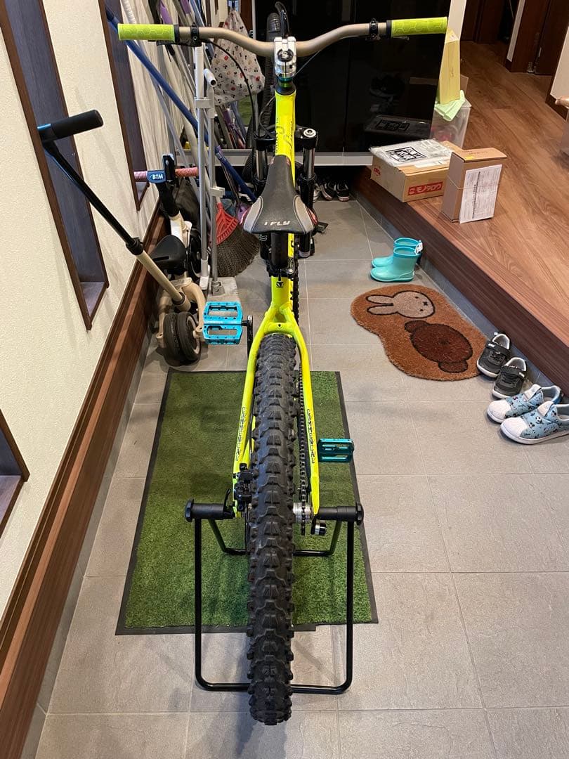 COMMENCAL ダートジャンプ仕様Commencal EL Cコメンサル
