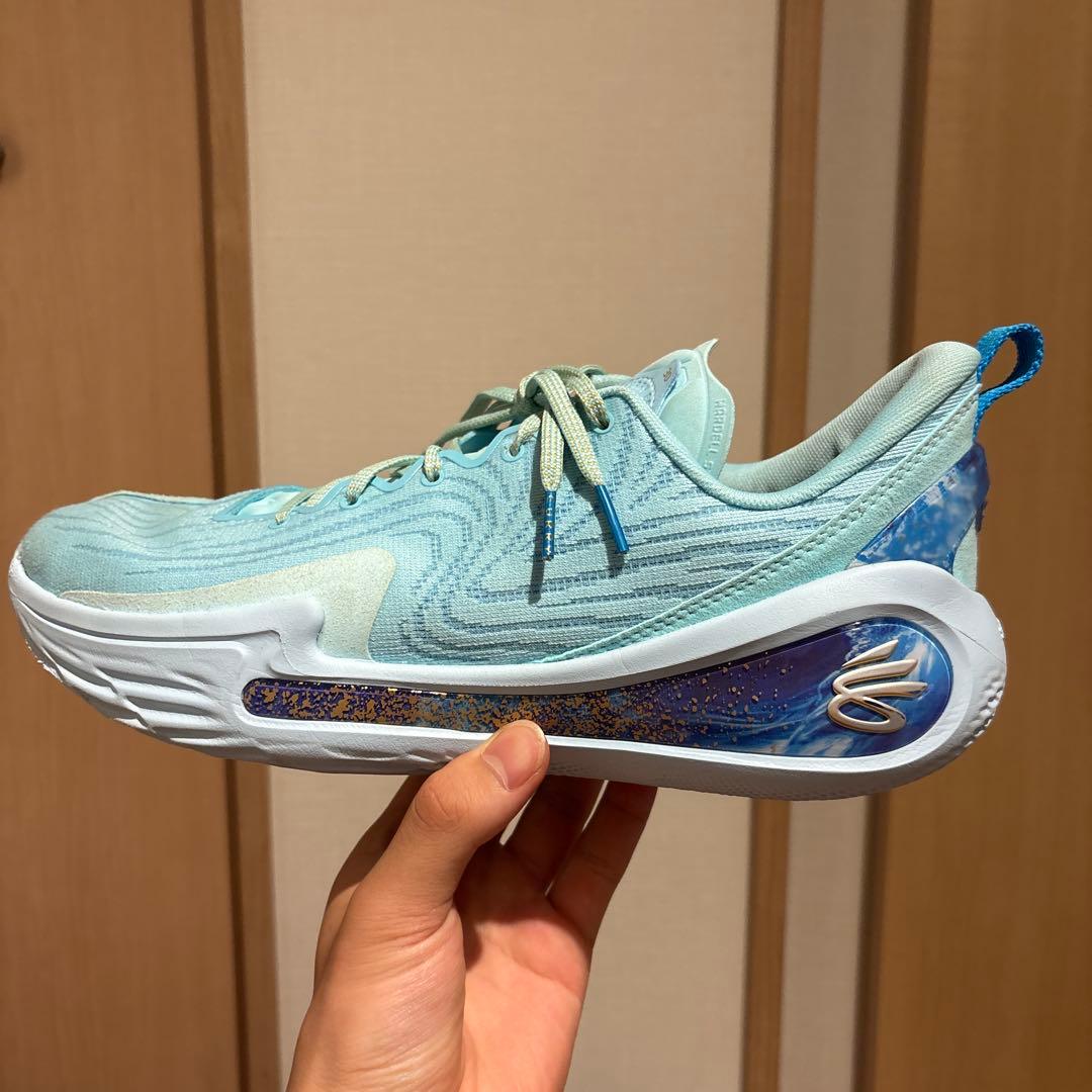 Curry12 水色