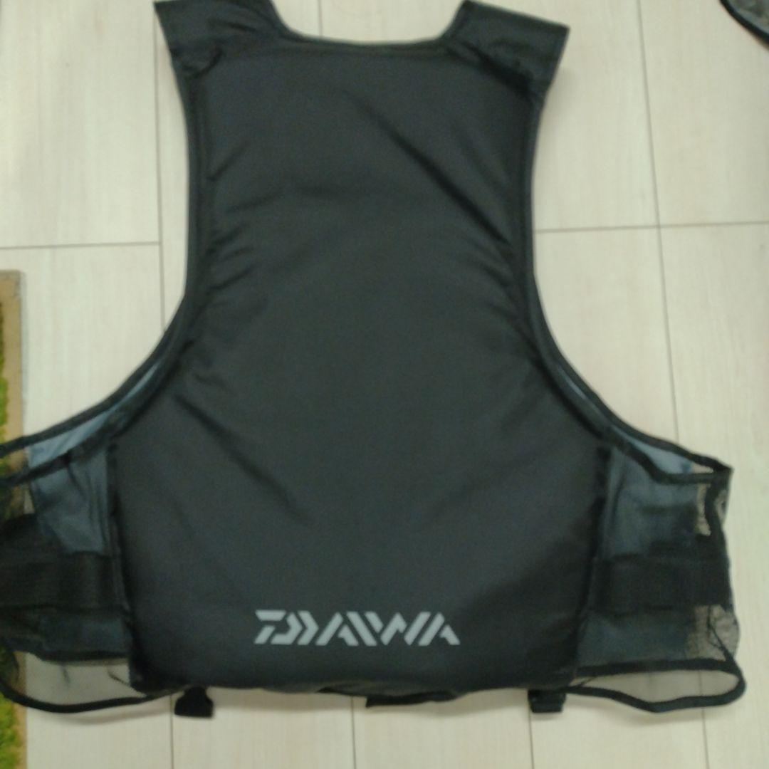 Daiwa DF-6324 フローティングベスト