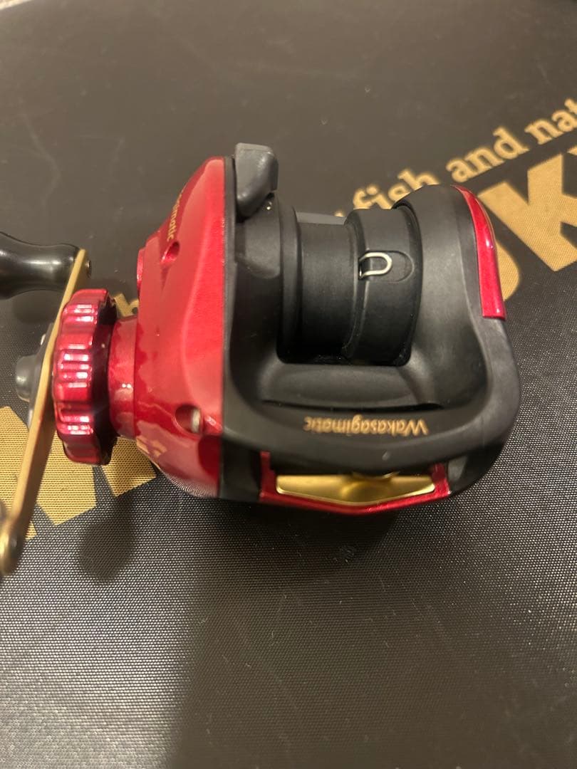 美品！シマノワカサギマチックWakasagimatic 赤 ベイトリール右　中古