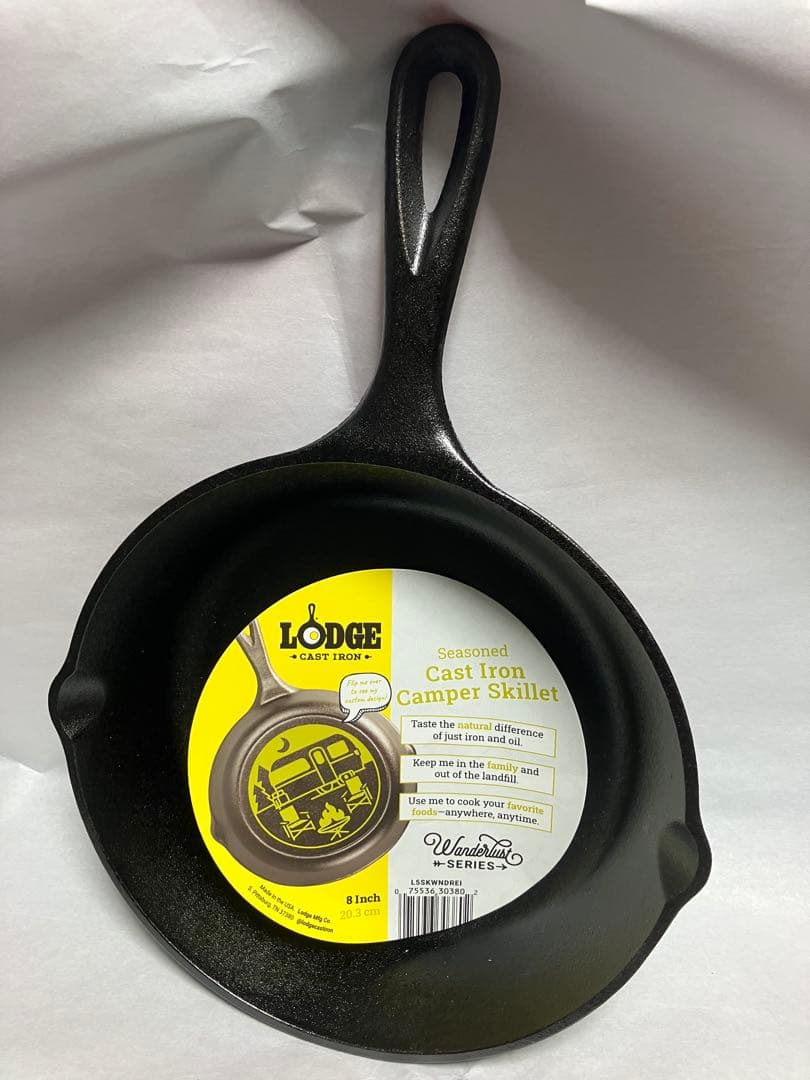 LODGE スキレット 8インチ　キャンプ柄