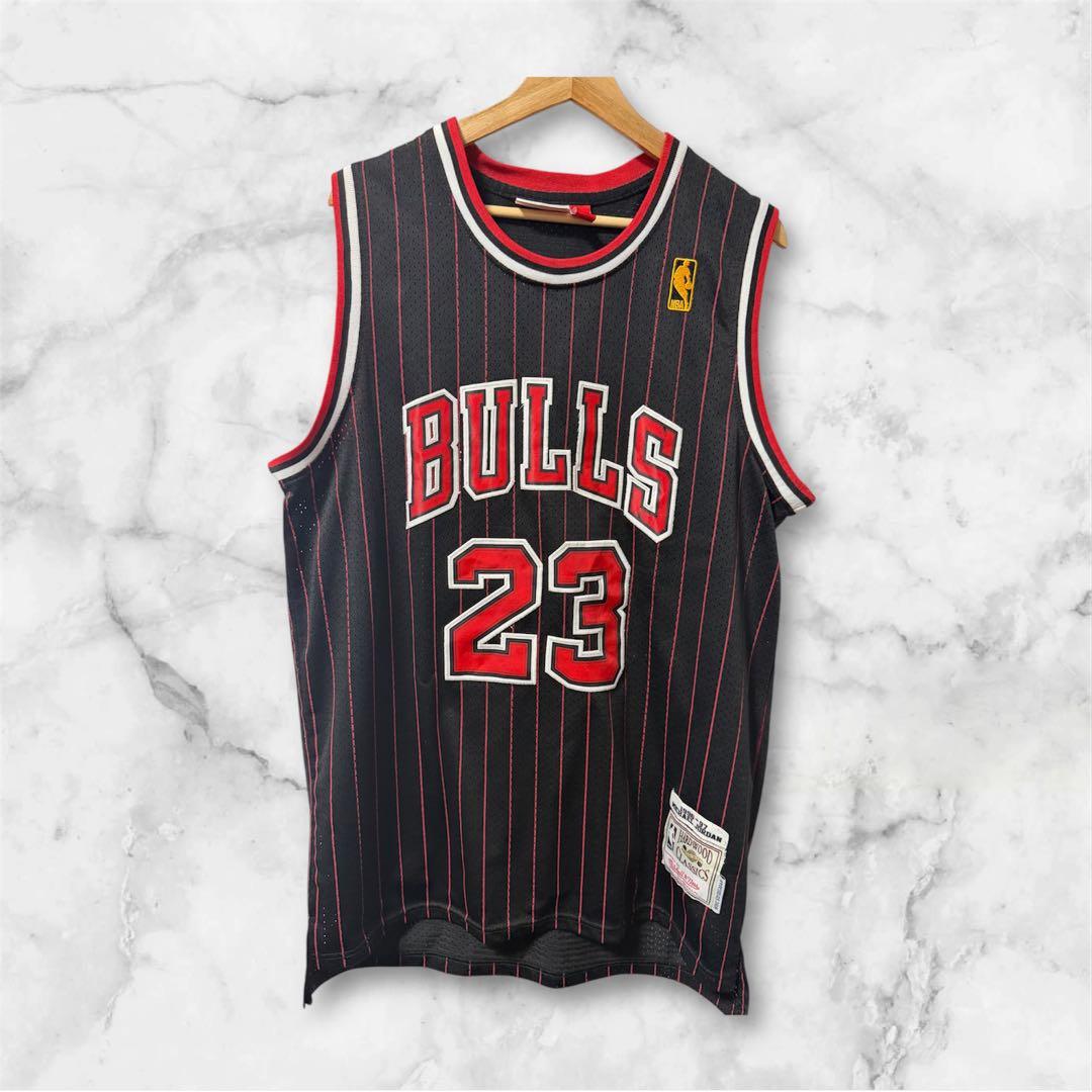［美品］［大幅値下げ］NBA ブルズ　マイケルジョーダン　ユニフォーム