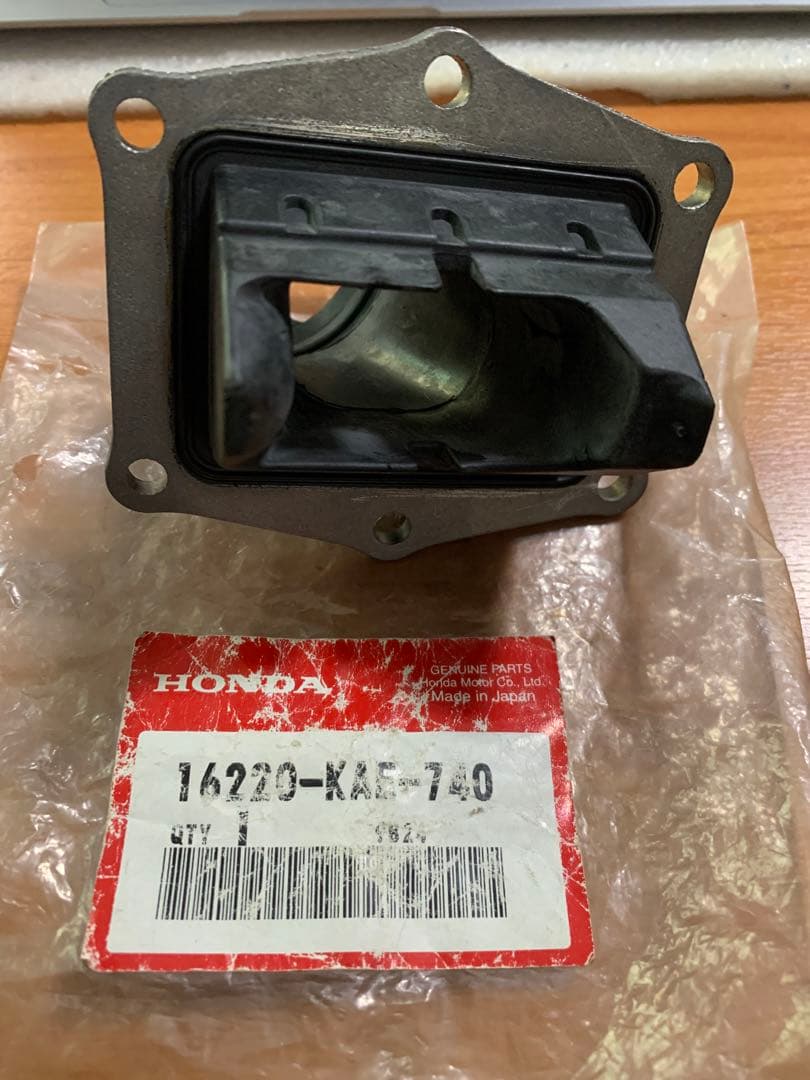 crm250 純正　キャブレターインシュレーター