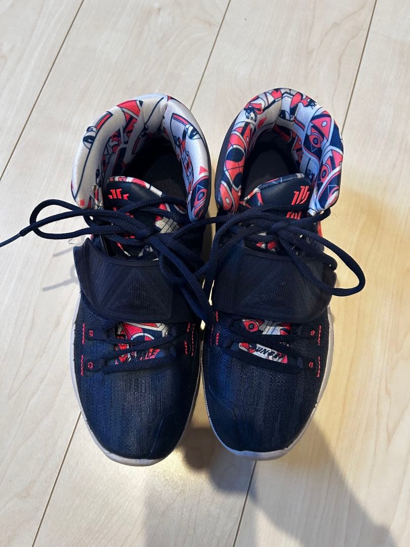 NIKE Kyrie EP \"USA\" ミッドナイト ネイビー/クリムゾン