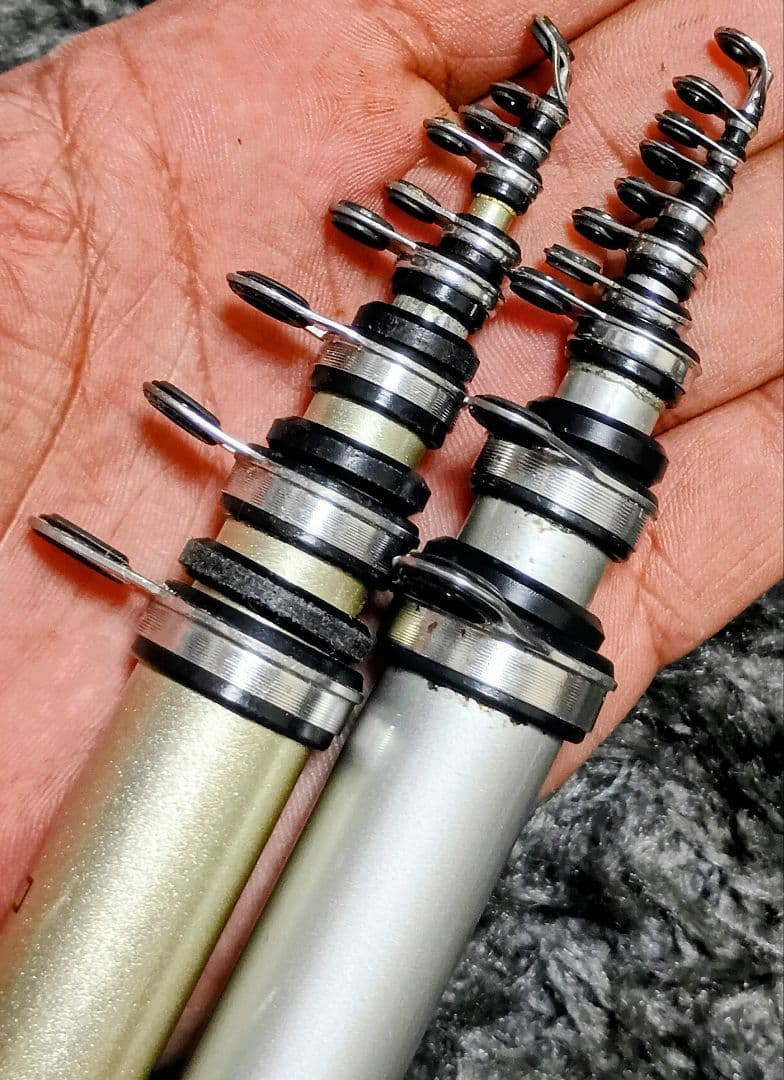 ダイワ磯潮T2号5.3m&リーガル磯1.5号5.3mまとめて2本