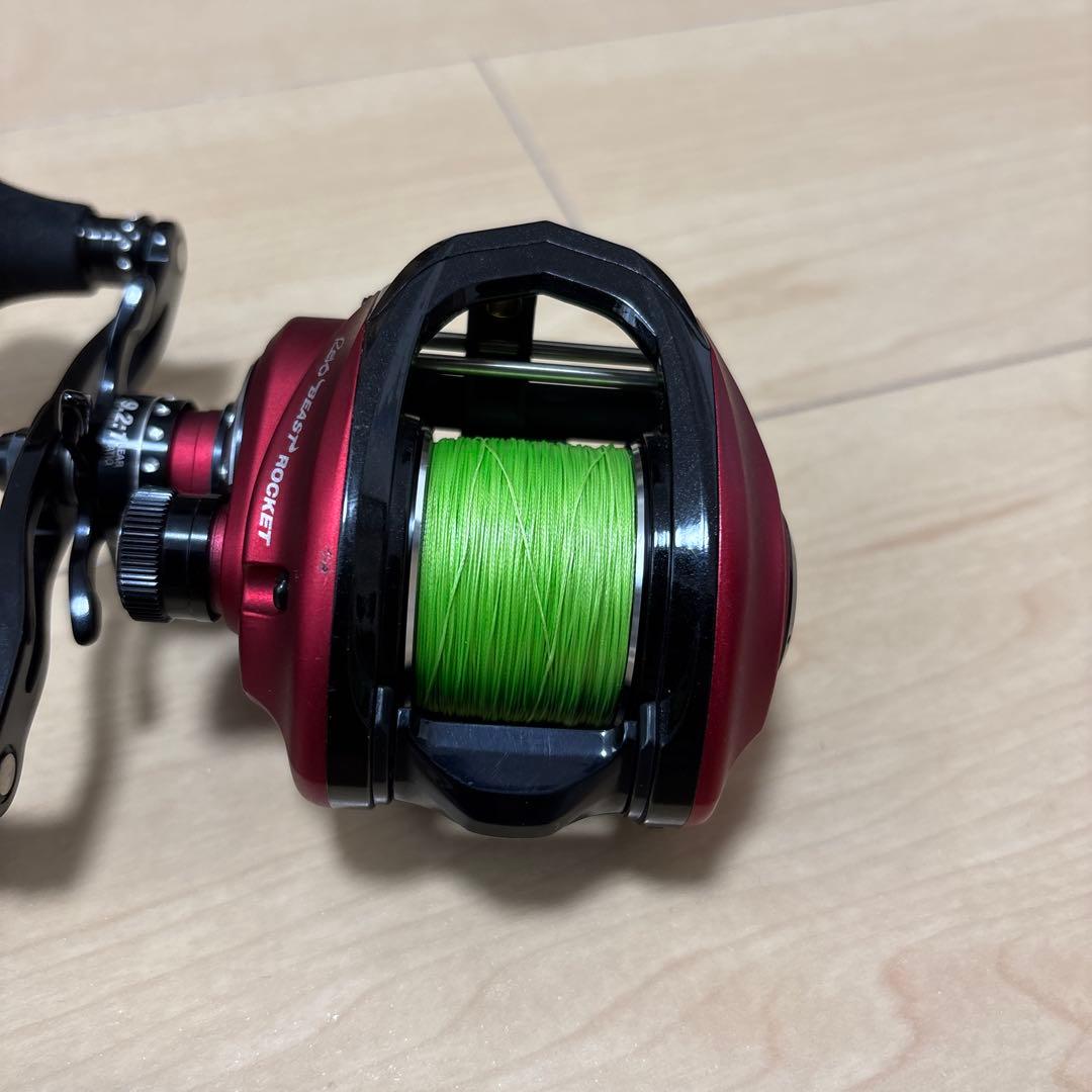リール Abu Garcia REVO BEAST ROCKET 9.2:1