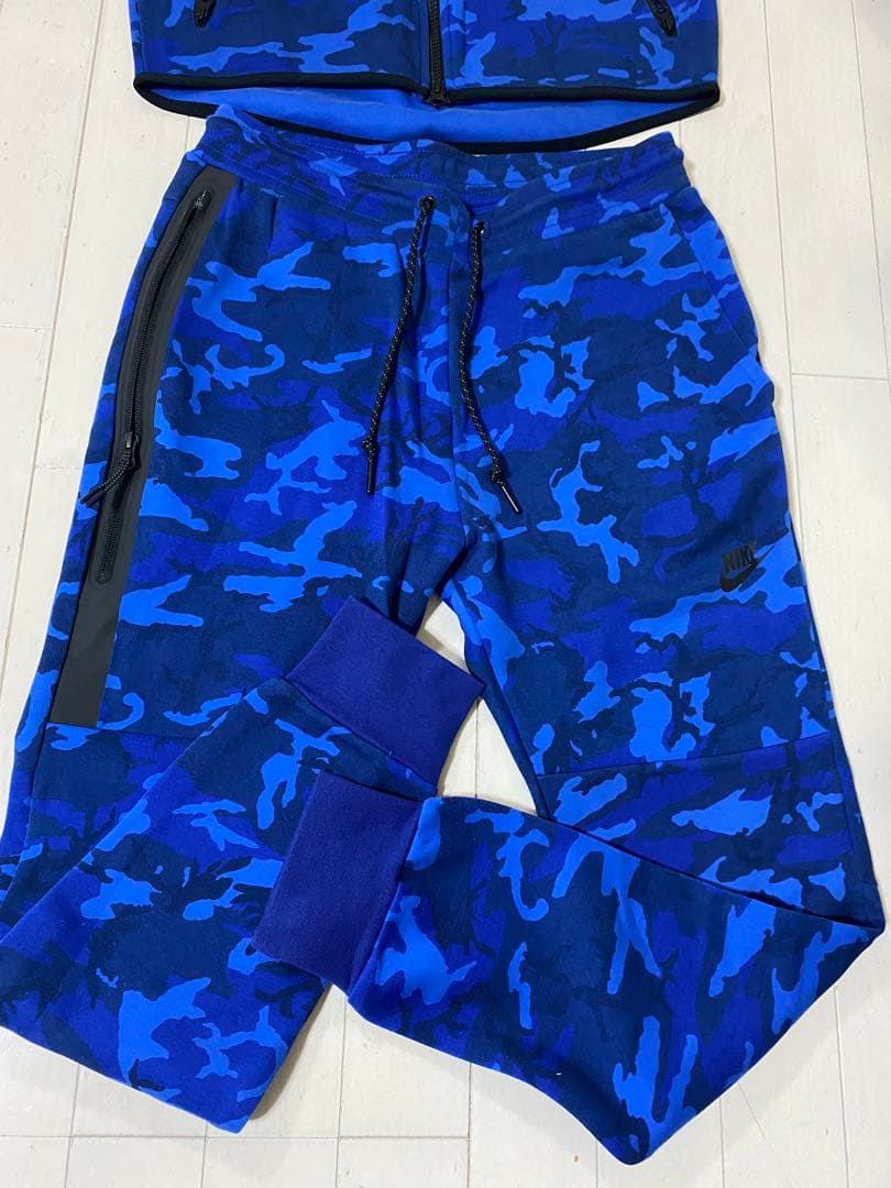 ナイキテックフリース　セットアップMブルーカモ