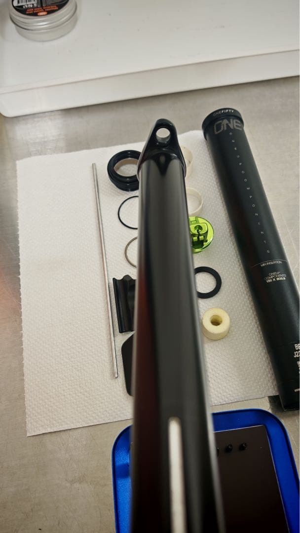 OneUp Components V2 ドロッパーポスト