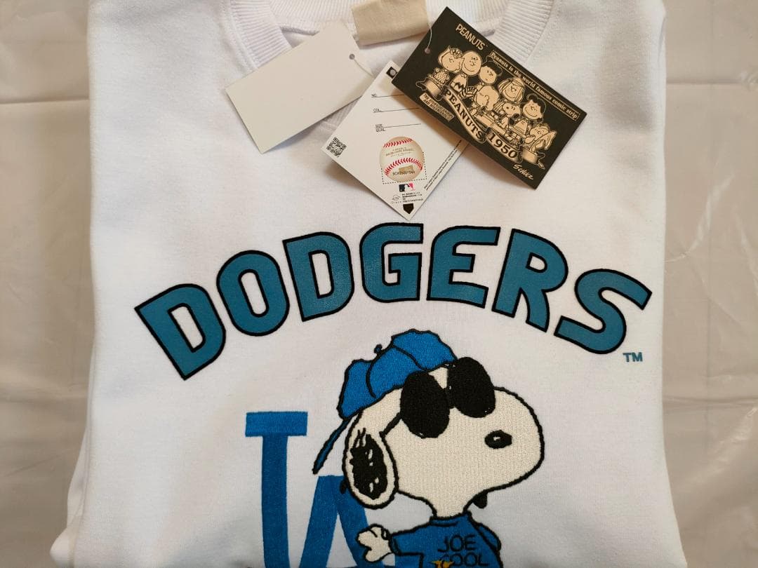 【亮ちゃん、新品】PEANUTS DODGERS スヌーピー ユニフォーム