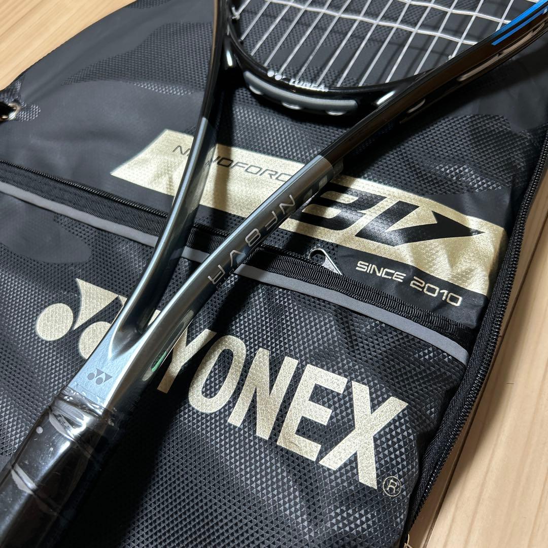 【新品未使用】ヨネックス　ナノフォース 8V レブ