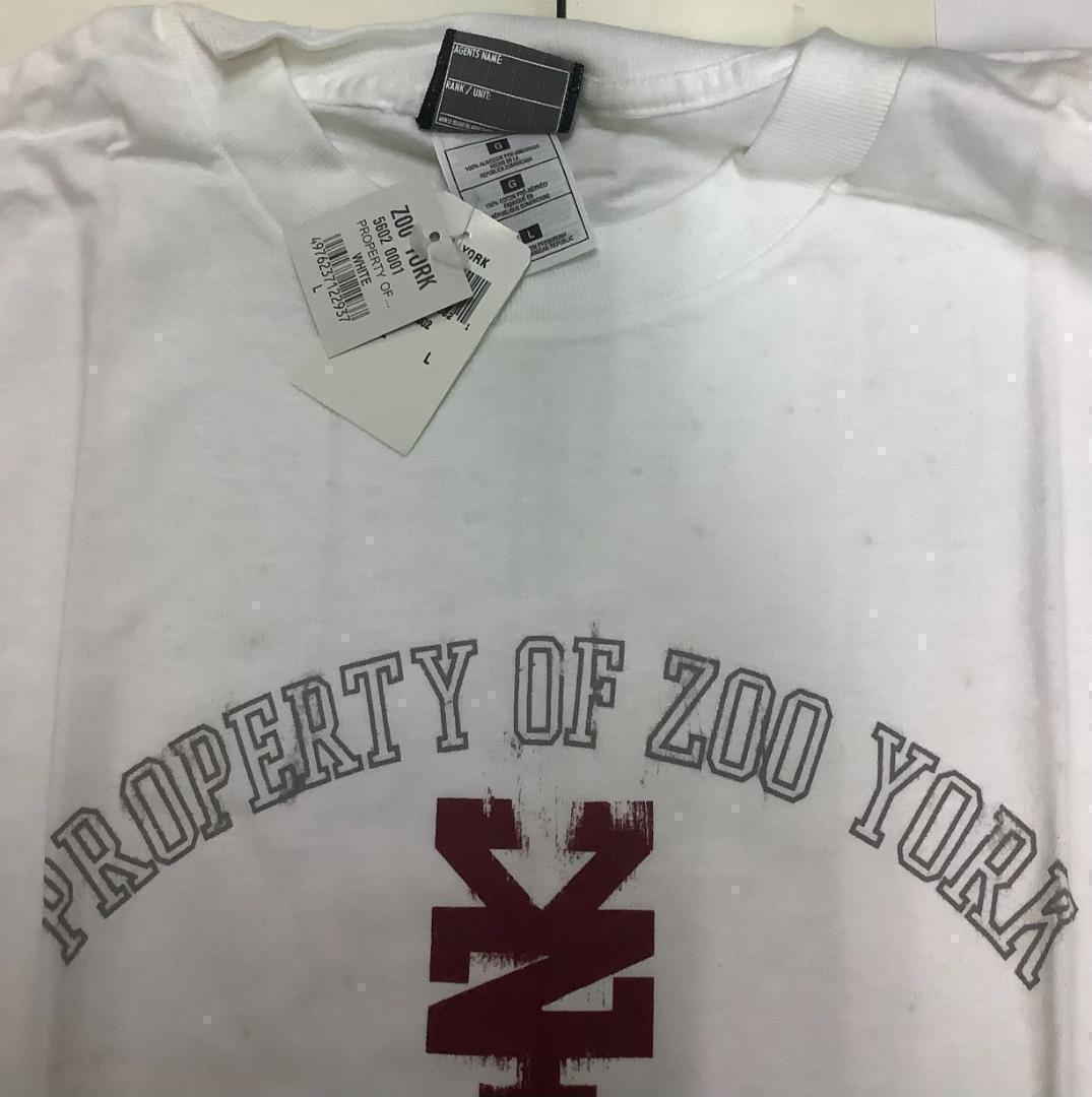 新品 Zoo York Tスケート・サーフ・ストリートウェア柄 送料無料
