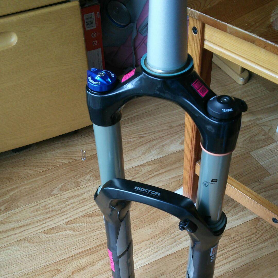 パーツ Rockshox