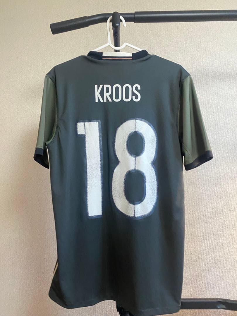 Kroos Germany Away フットボールシャツ サイズ　M