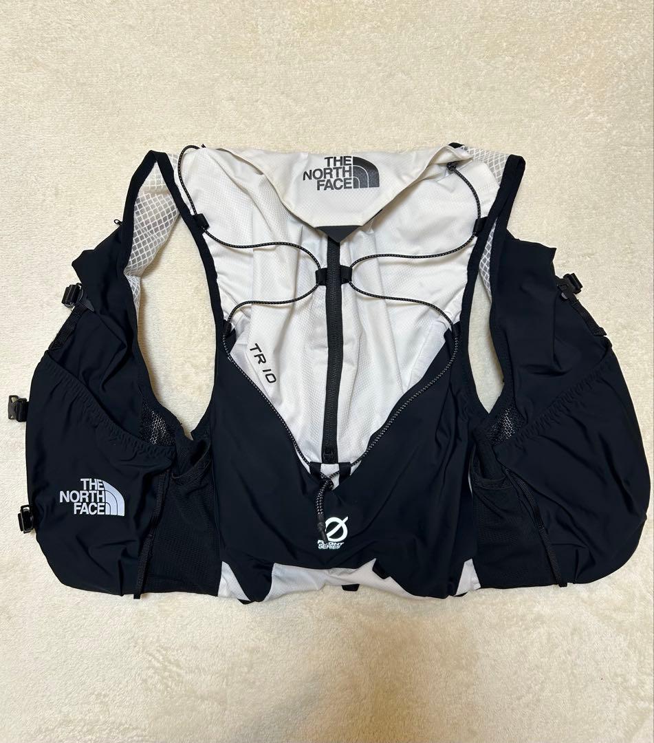 THE NORTH FACE TRID ブラック ランニングベスト　　TR10