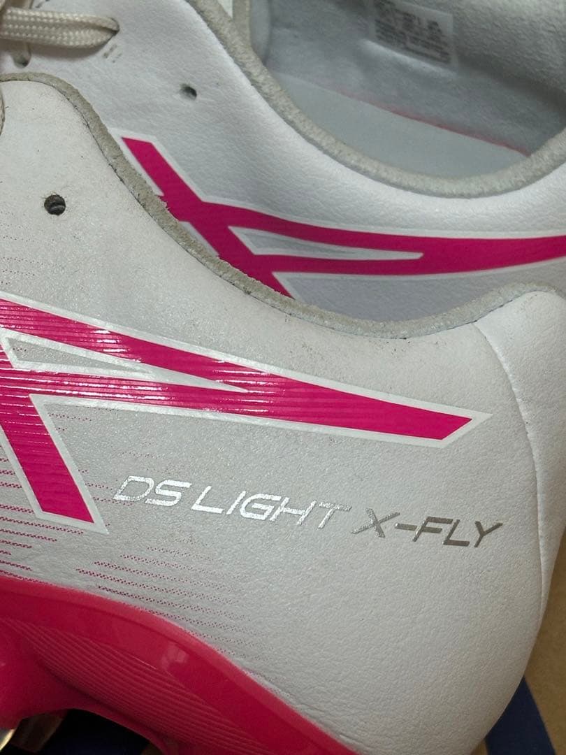 ASICS PRO サッカーシューズ 現役ヨーロッパプロサッカー選手の試し履き品