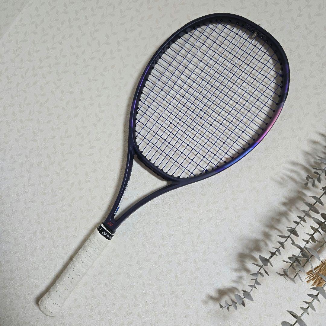 美品　YONEX PERCEPT 100　パーセプト　硬式ラケット　ネイビー