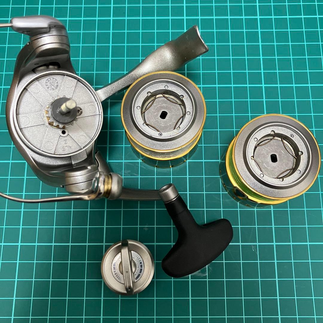 シマノ 05バイオマスター 2500S 替えスプール付き
