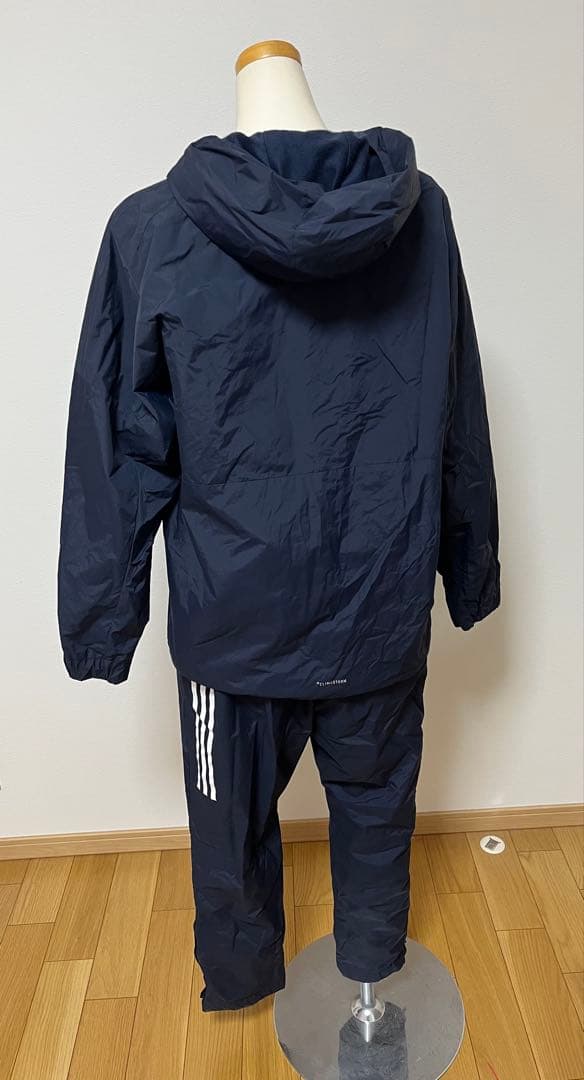 adidas ウィンドブレーカー　上下セット