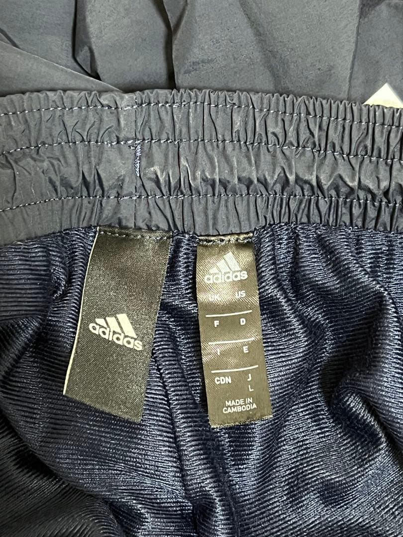 adidas ウィンドブレーカー　上下セット