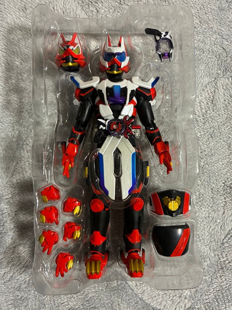 S.H.Figuarts 仮面ライダーギーツ　レーザーブースト　フィギュアーツ